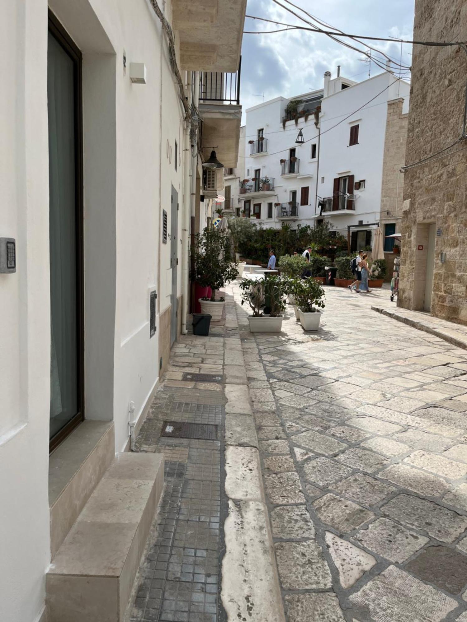 Dimora Grottacielo Apartment Polignano a Mare Bilik gambar